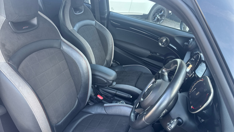 MINI Hatchback 2.0 John Cooper Works 3dr Auto Petrol Hatchback